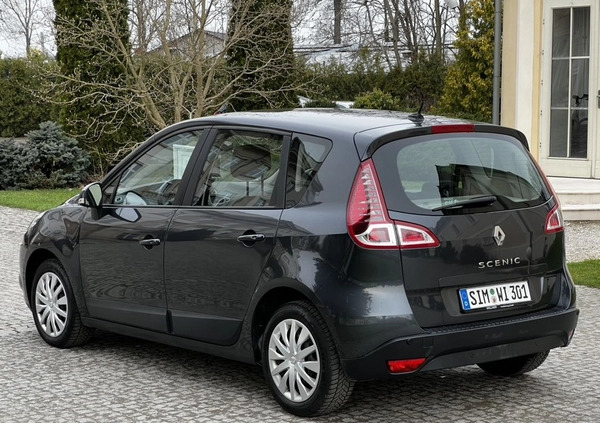 Renault Scenic cena 21900 przebieg: 220000, rok produkcji 2011 z Ćmielów małe 497